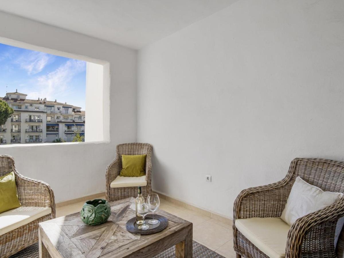 Apartamento De 2 Dormitorios En Playas Del Duque Marbella Kültér fotó