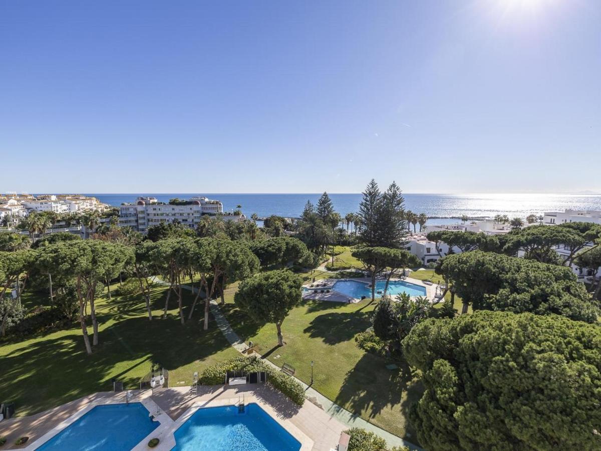 Apartamento De 2 Dormitorios En Playas Del Duque Marbella Kültér fotó