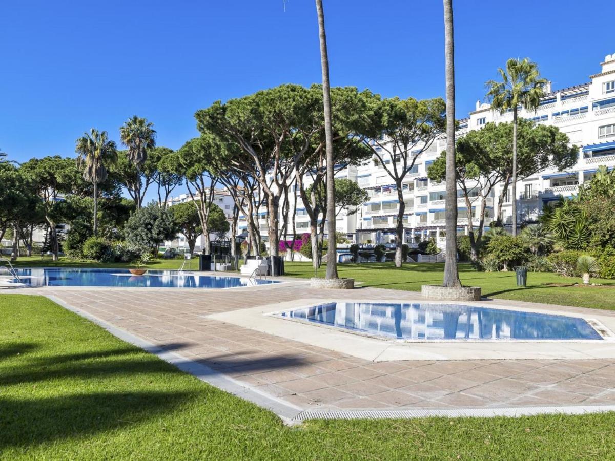 Apartamento De 2 Dormitorios En Playas Del Duque Marbella Kültér fotó