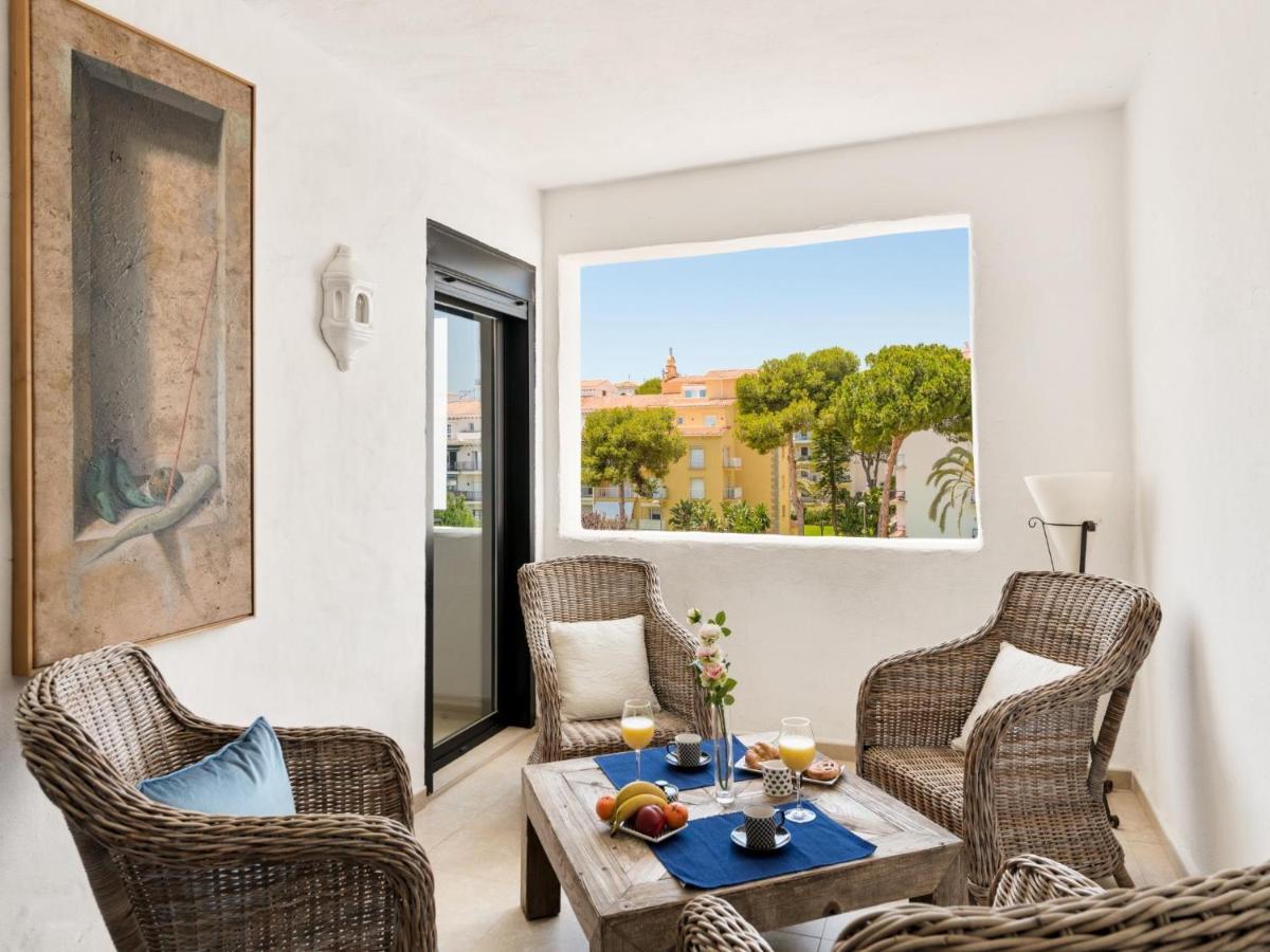 Apartamento De 2 Dormitorios En Playas Del Duque Marbella Kültér fotó
