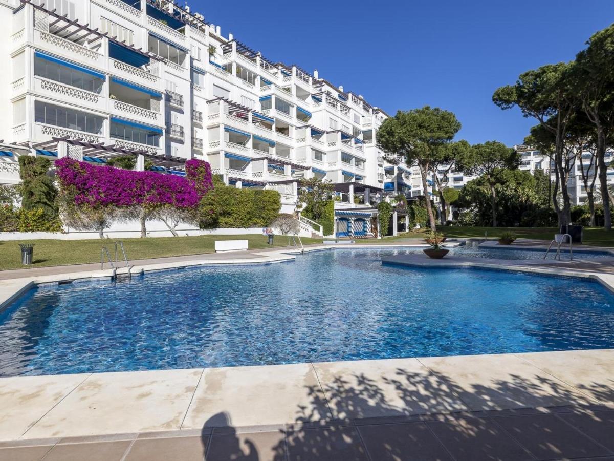 Apartamento De 2 Dormitorios En Playas Del Duque Marbella Kültér fotó