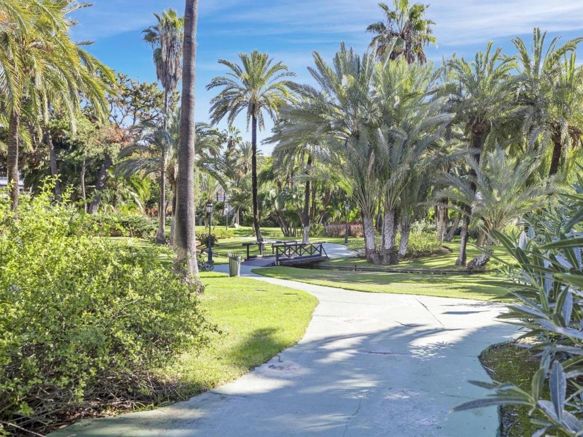 Apartamento De 2 Dormitorios En Playas Del Duque Marbella Kültér fotó
