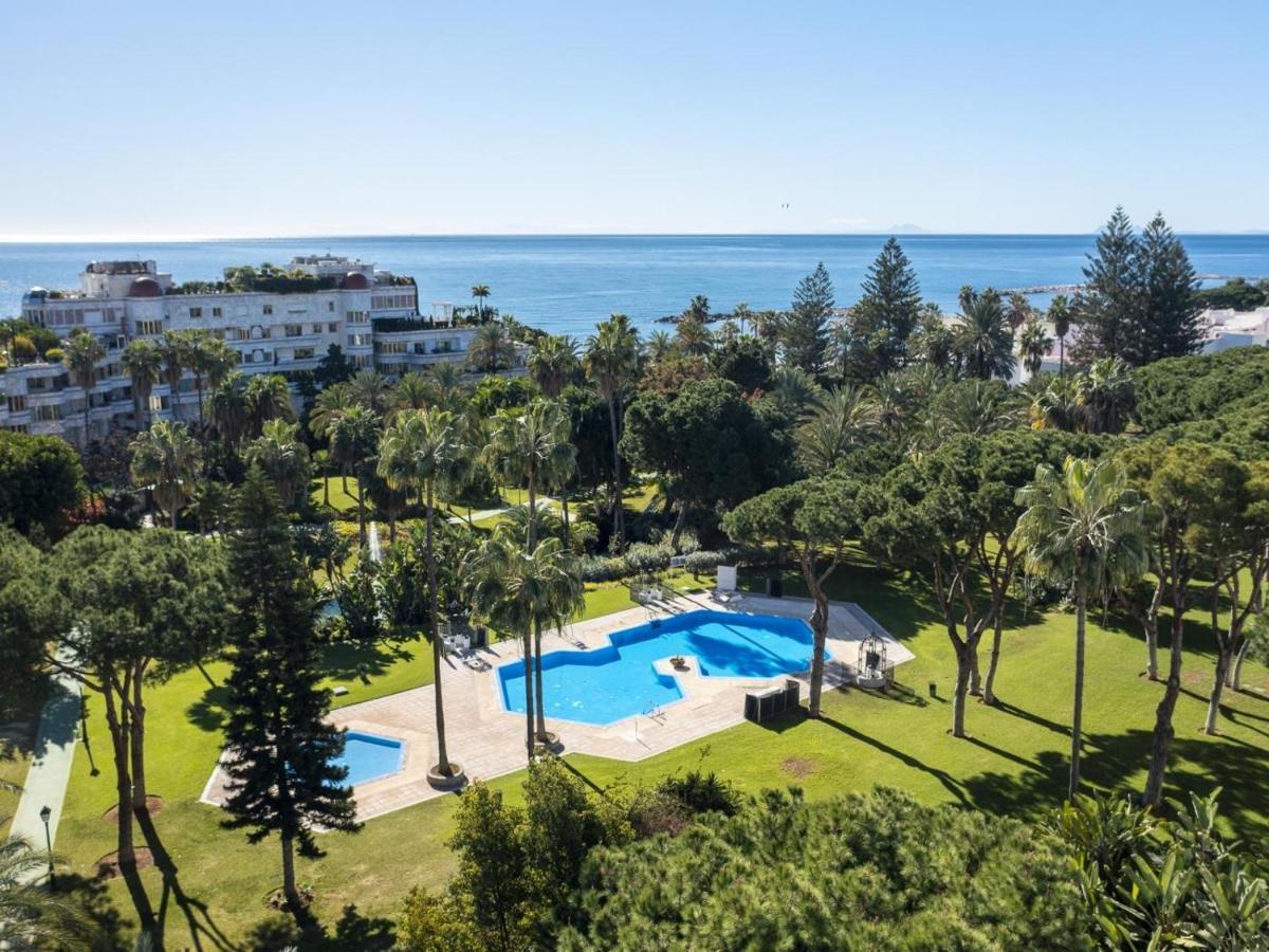 Apartamento De 2 Dormitorios En Playas Del Duque Marbella Kültér fotó